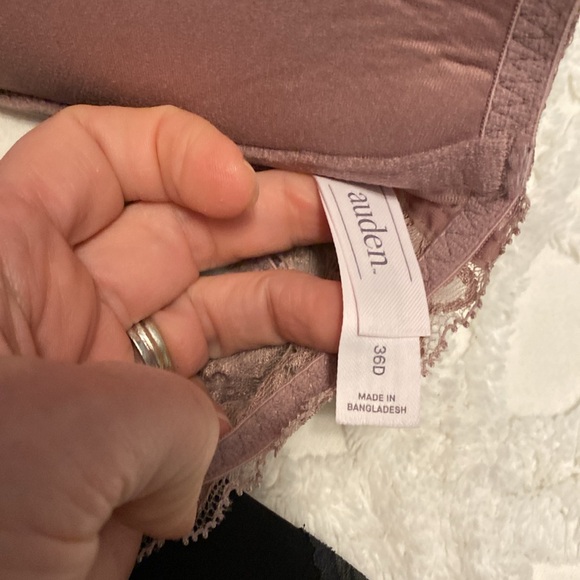 Bra bundle size 36D - Picture 4 of 7